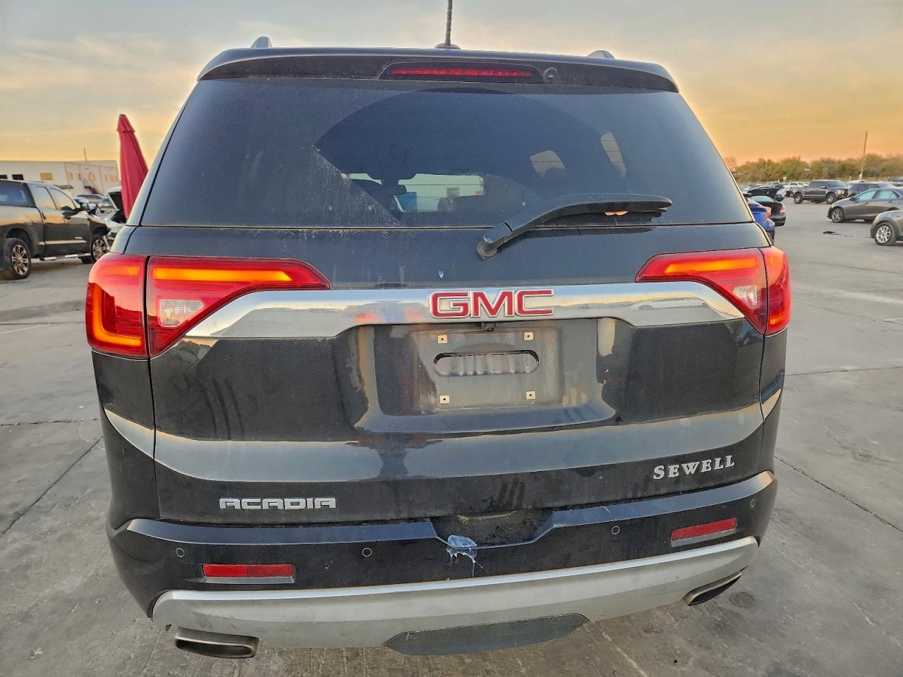 2019 GMC ACADIA DENALI photo 6