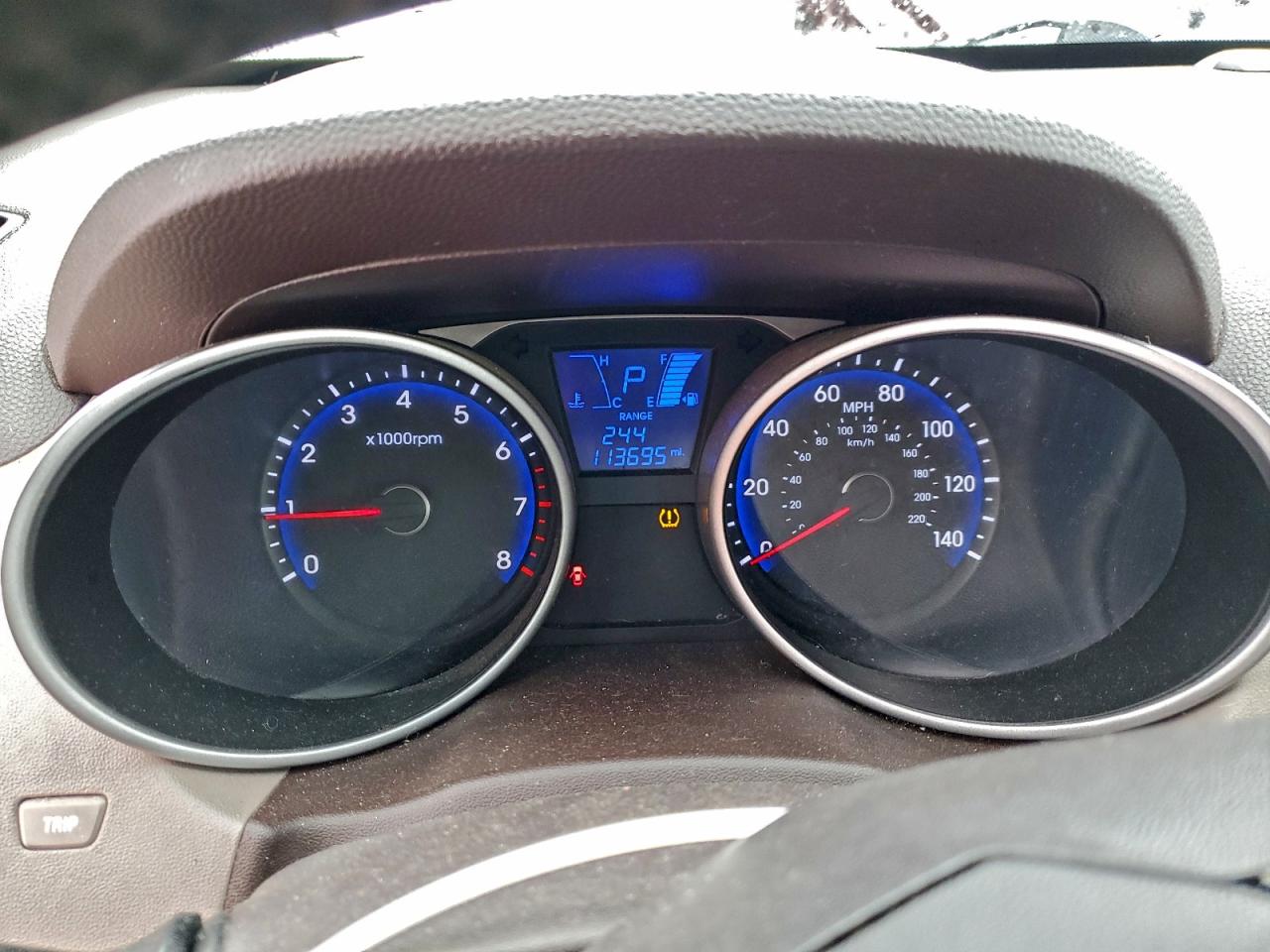 2013 HYUNDAI TUCSON GLS photo 25