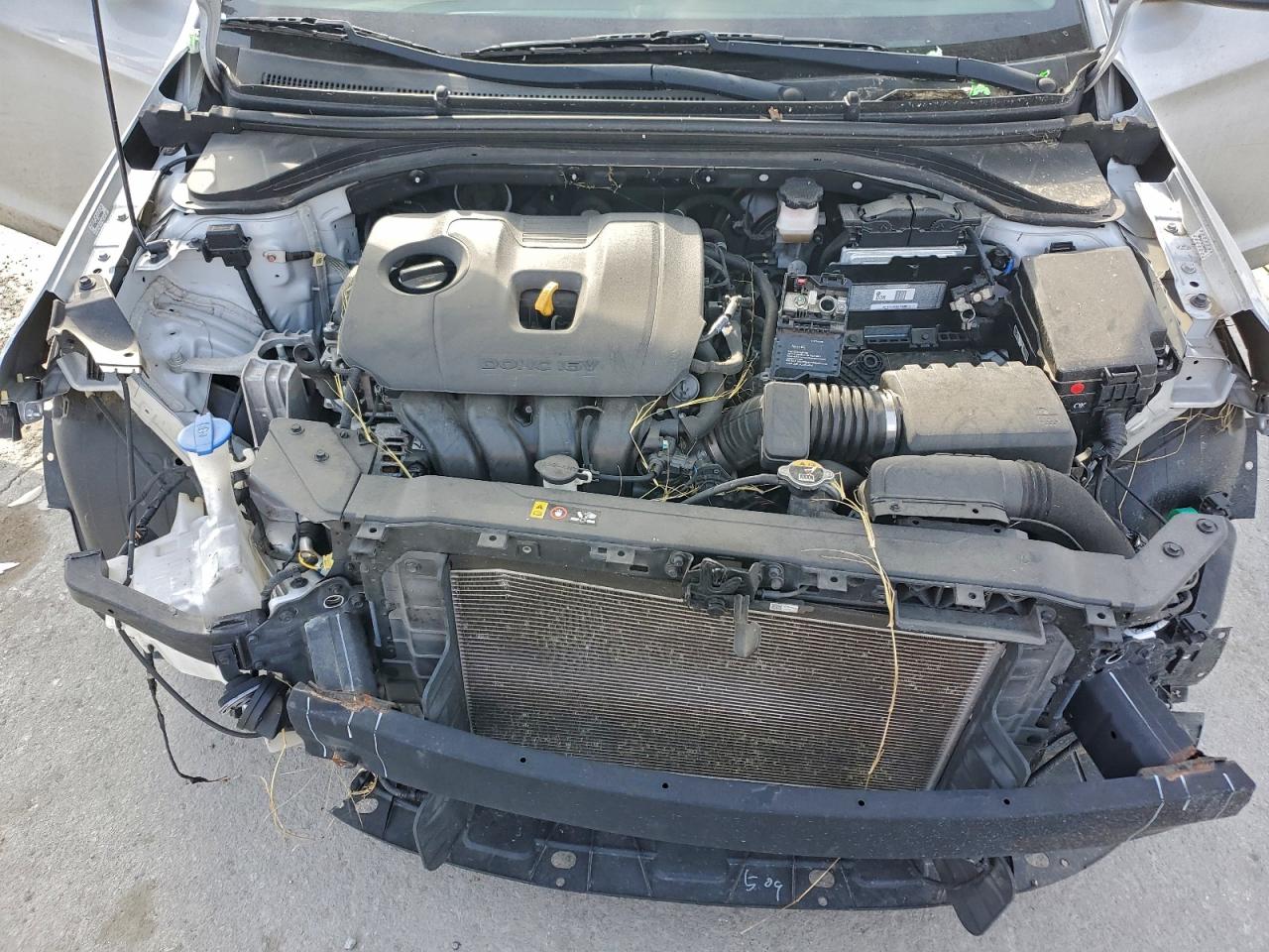 2019 HYUNDAI ELANTRA SEL photo 11