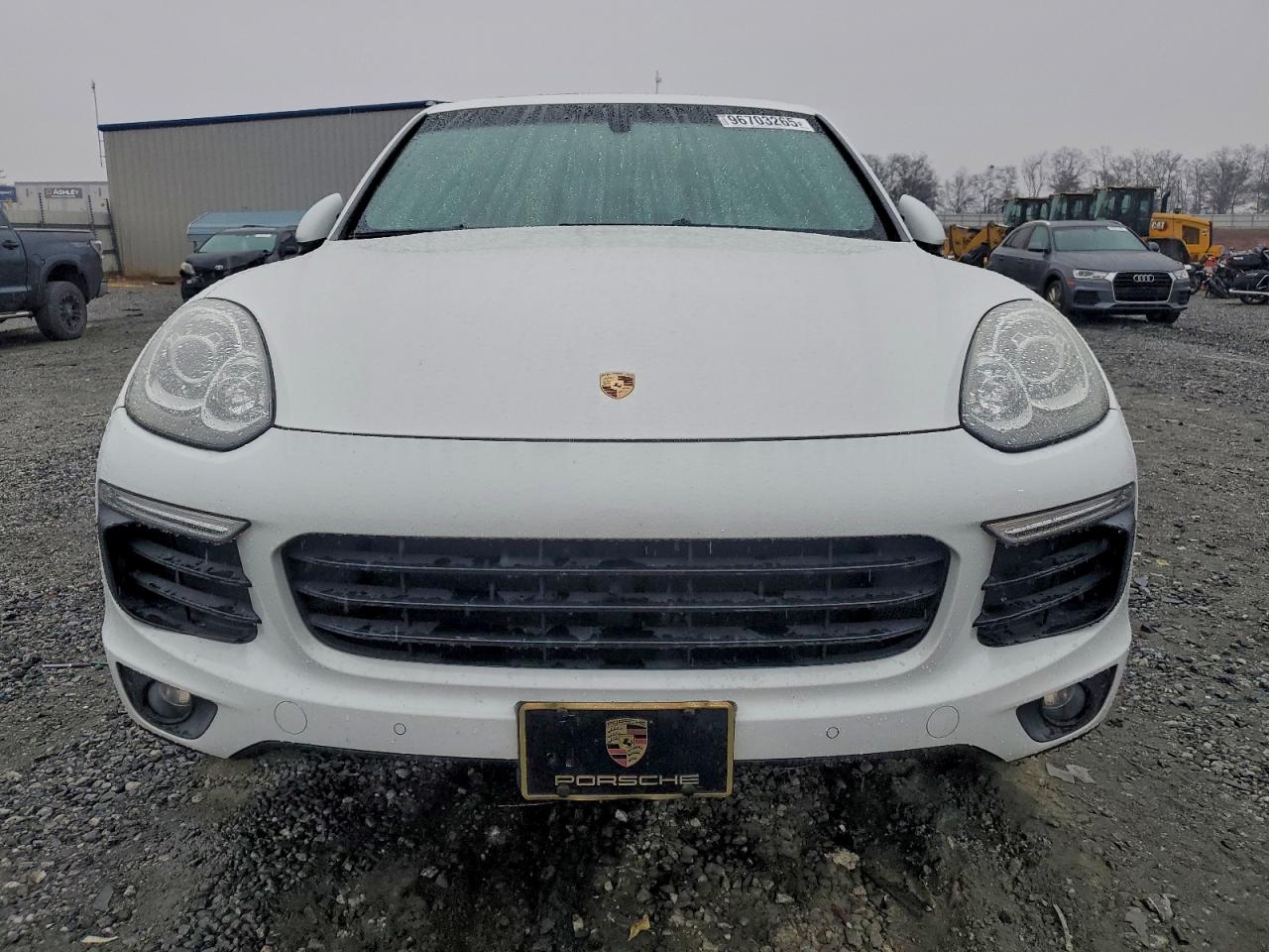 2016 PORSCHE CAYENNE photo 5