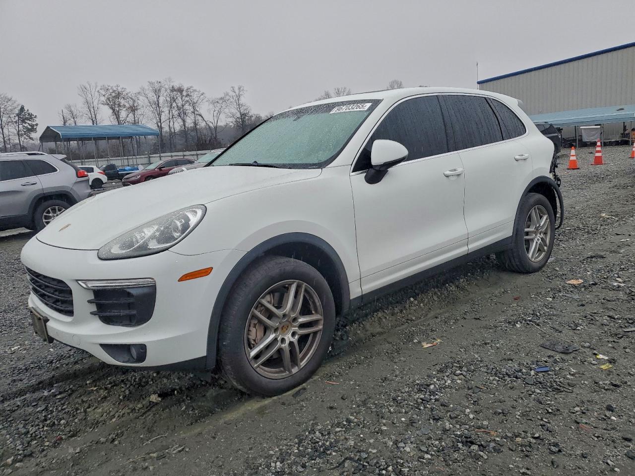2016 PORSCHE CAYENNE
