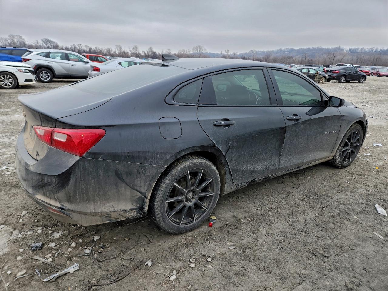 2017 CHEVROLET MALIBU LS photo 3