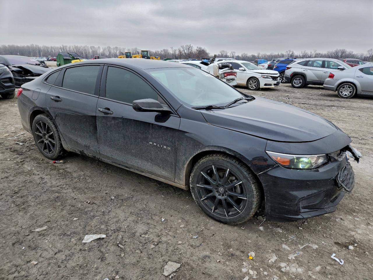 2017 CHEVROLET MALIBU LS photo 4