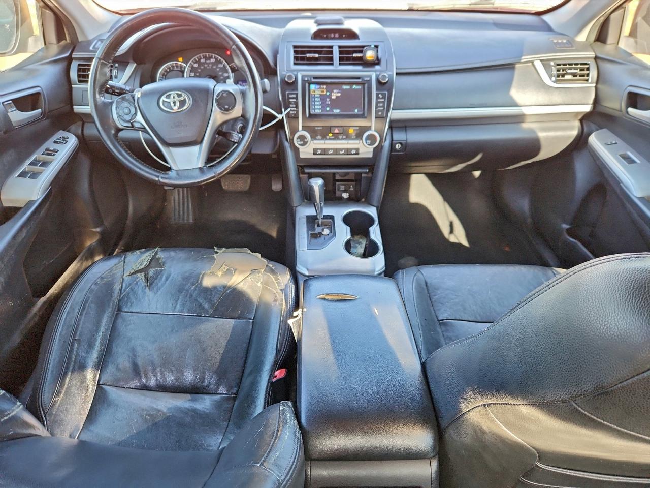 2012 TOYOTA CAMRY BASE photo 8