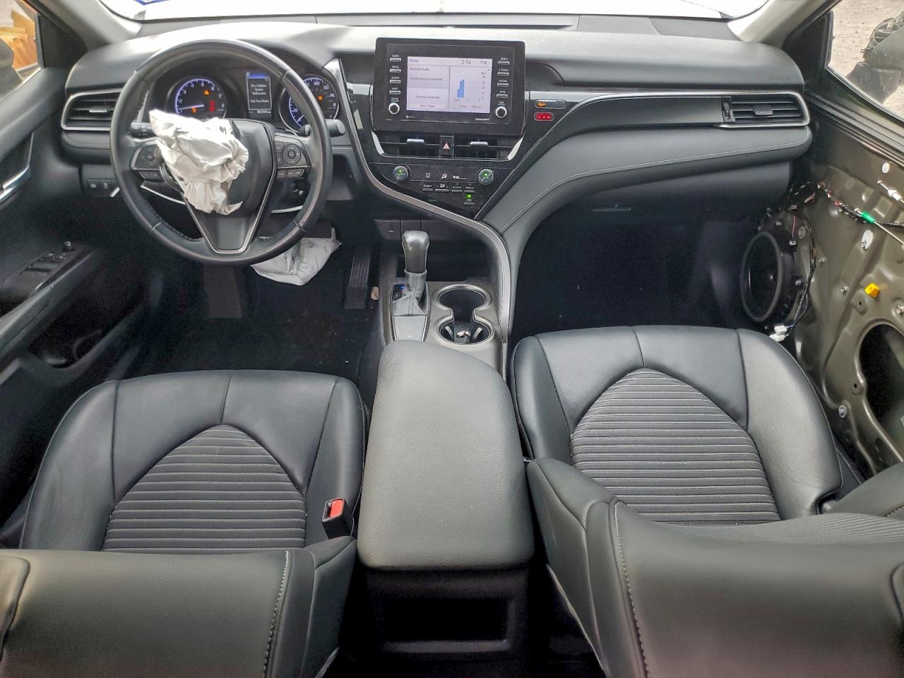 2021 TOYOTA CAMRY SE photo 8