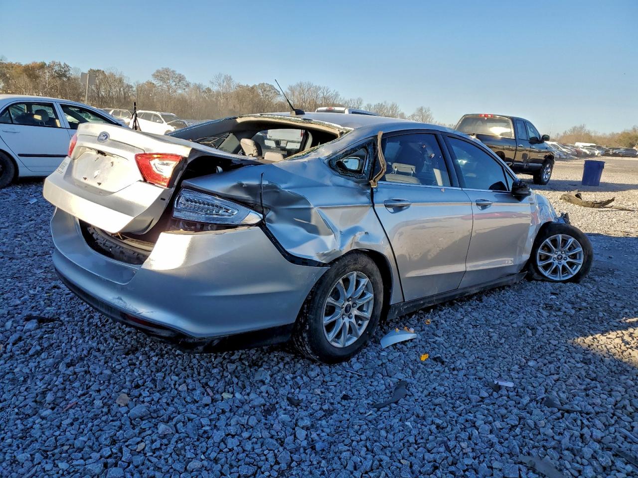 2015 FORD FUSION S photo 3