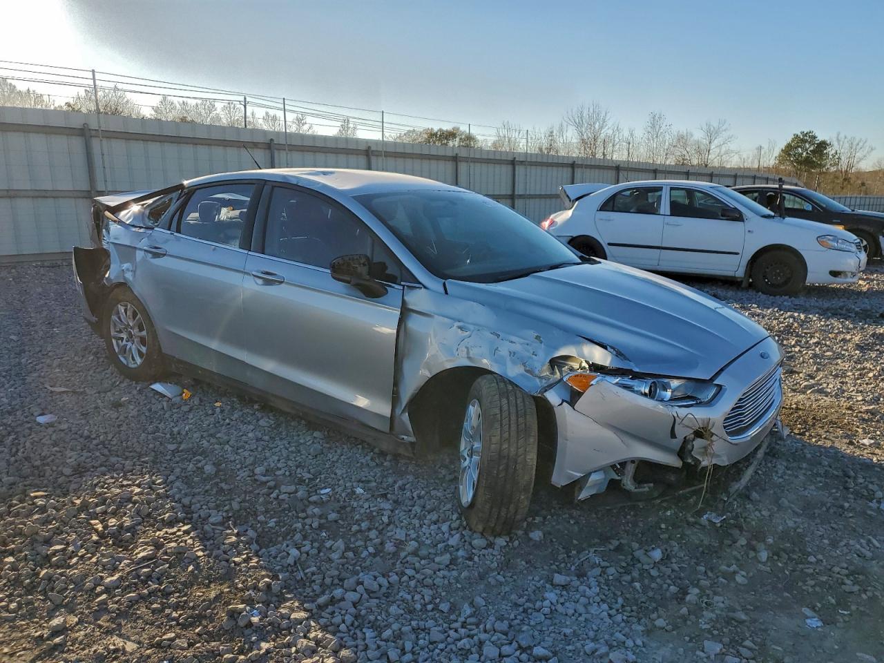 2015 FORD FUSION S photo 4