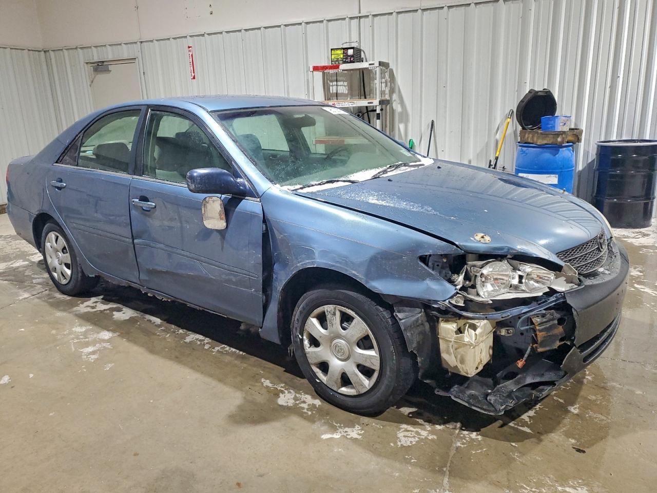 2003 TOYOTA CAMRY LE photo 4