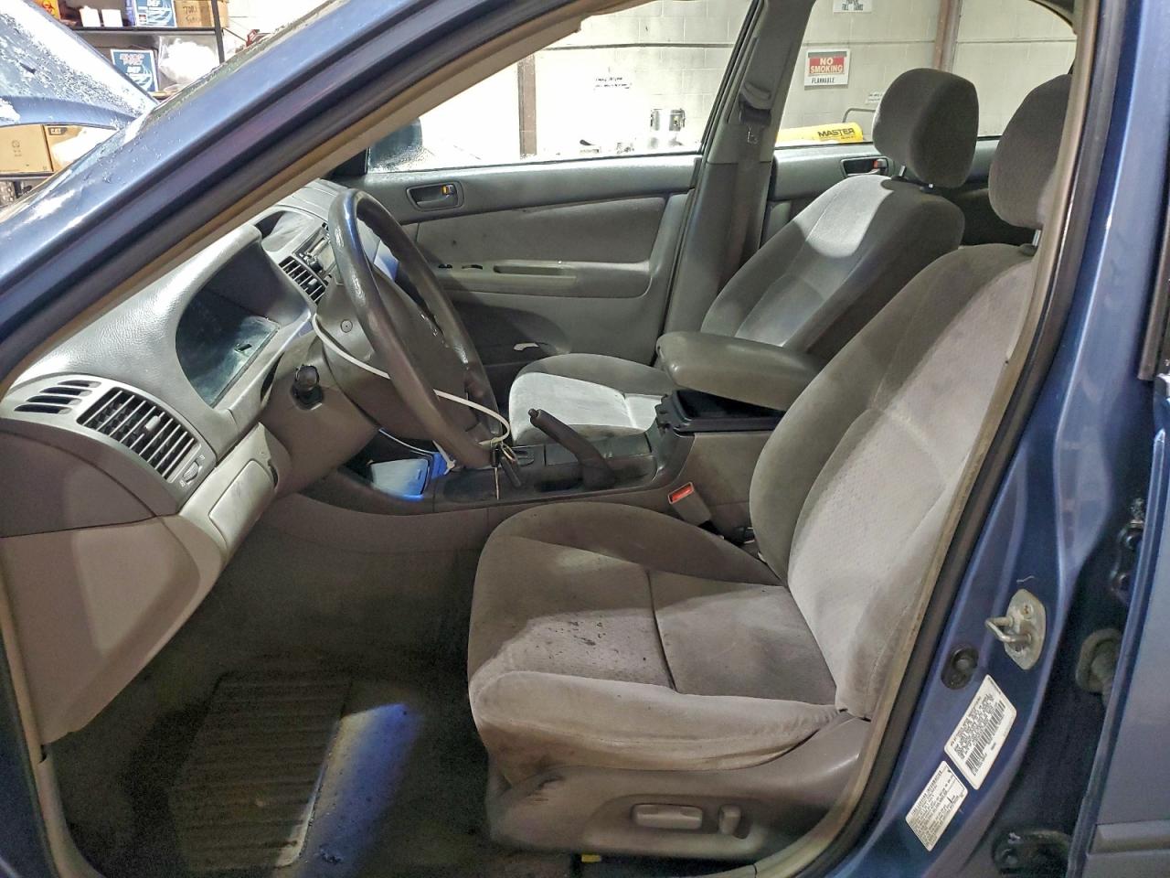 2003 TOYOTA CAMRY LE photo 7