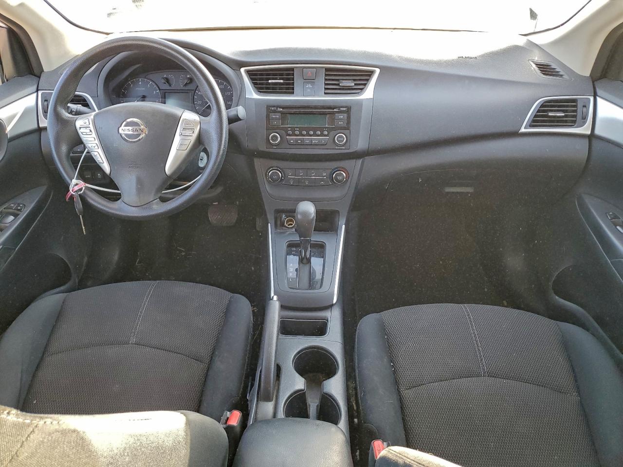 2016 NISSAN SENTRA S photo 8