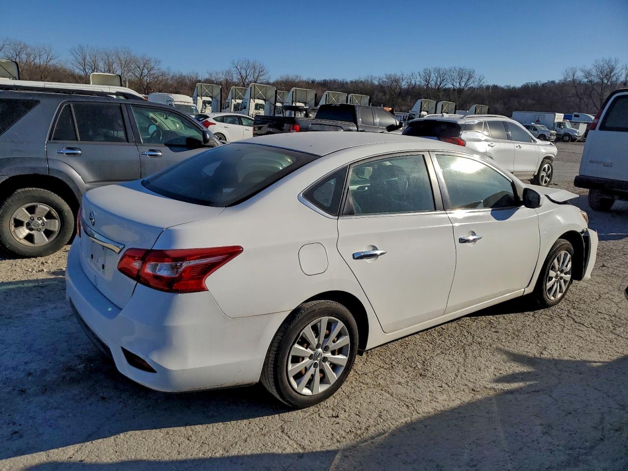 2016 NISSAN SENTRA S photo 3