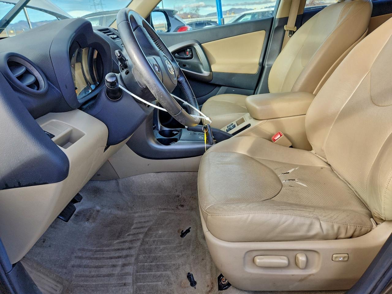 2012 TOYOTA RAV4 LIMITED photo 7