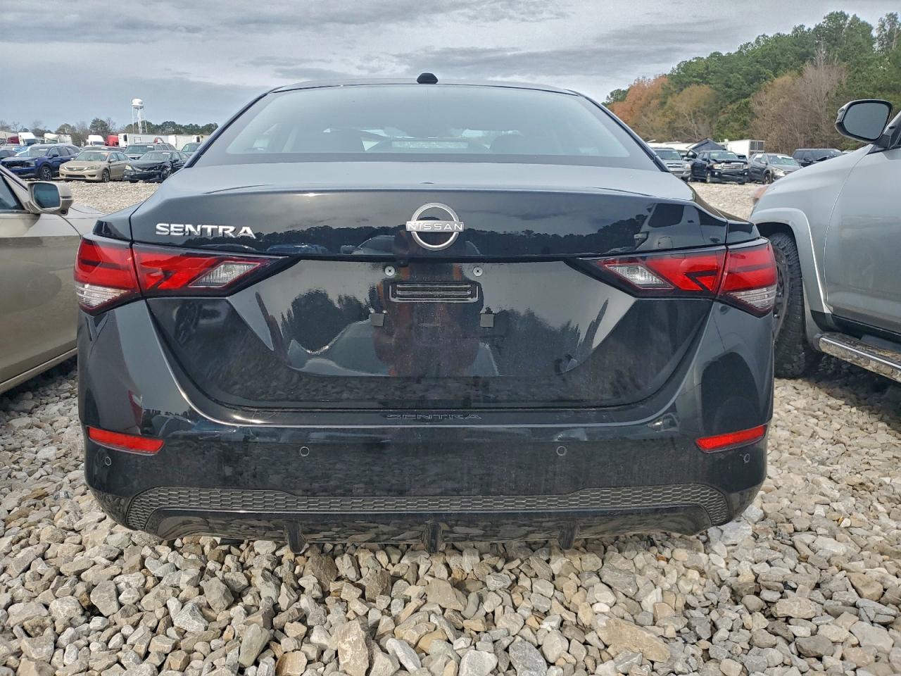 2025 NISSAN SENTRA SV photo 6