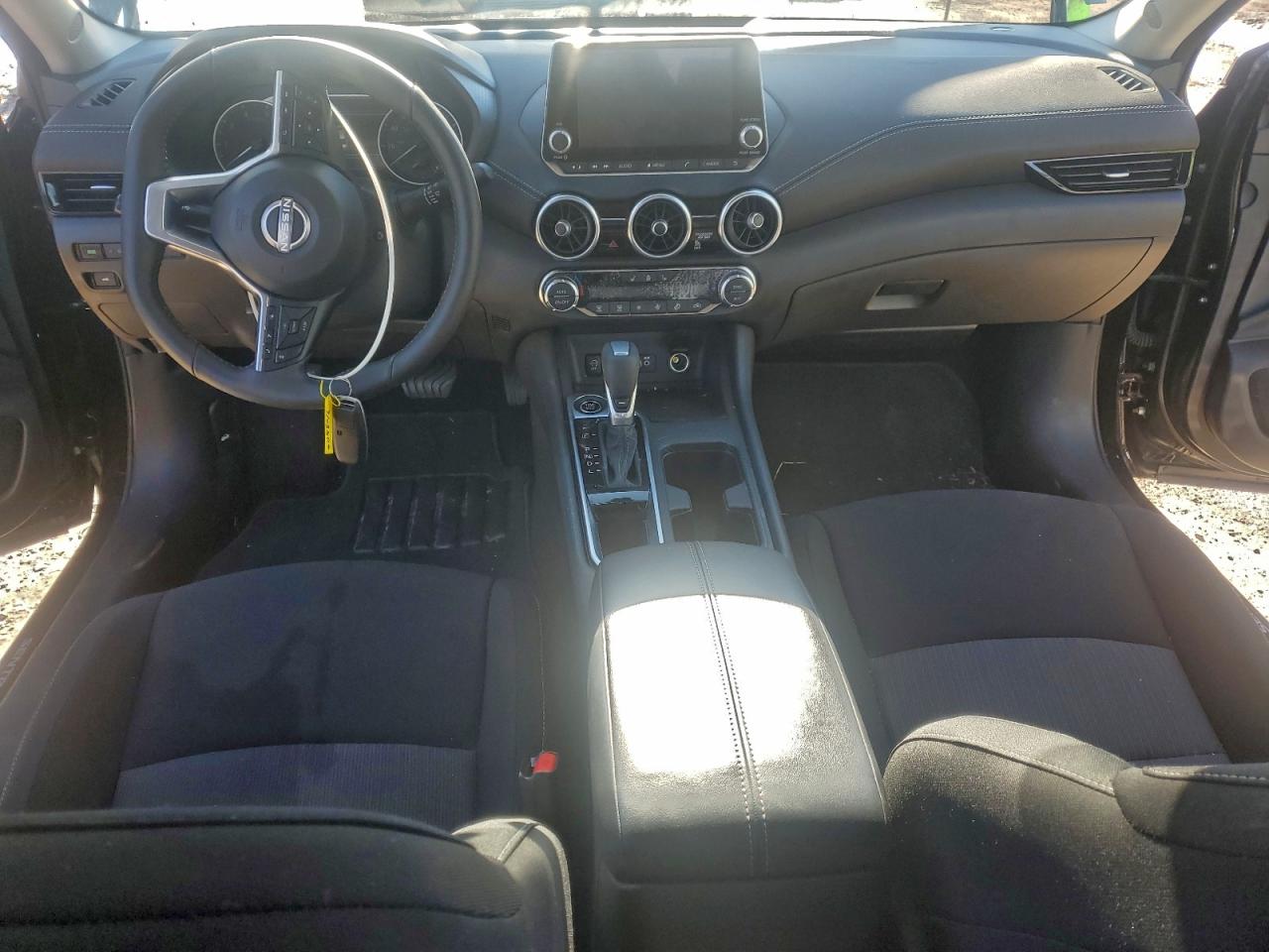 2025 NISSAN SENTRA SV photo 8