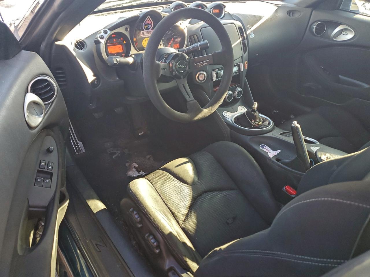 2015 NISSAN 370Z BASE photo 8