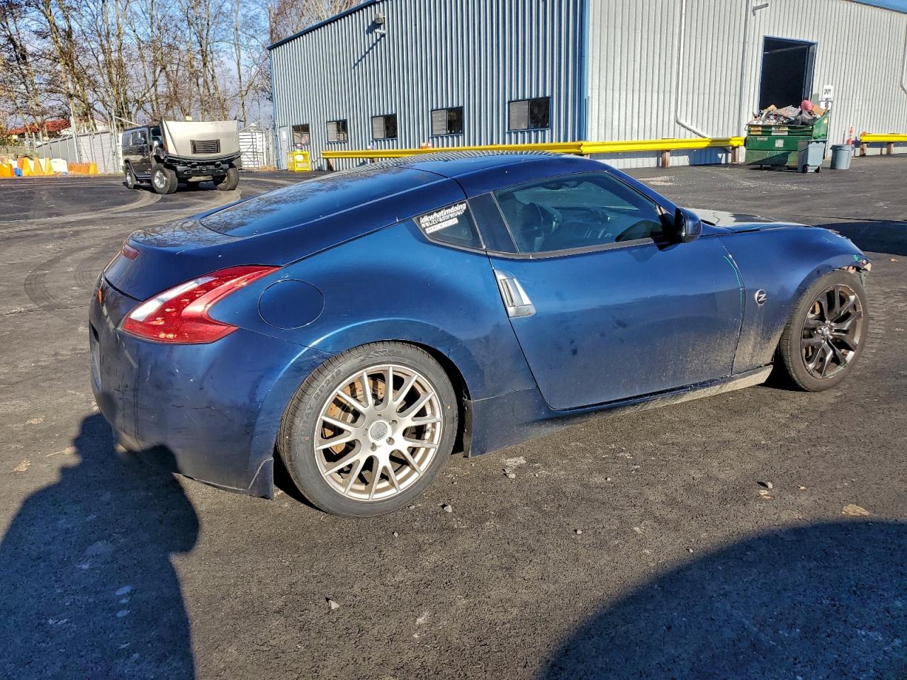 2015 NISSAN 370Z BASE photo 3