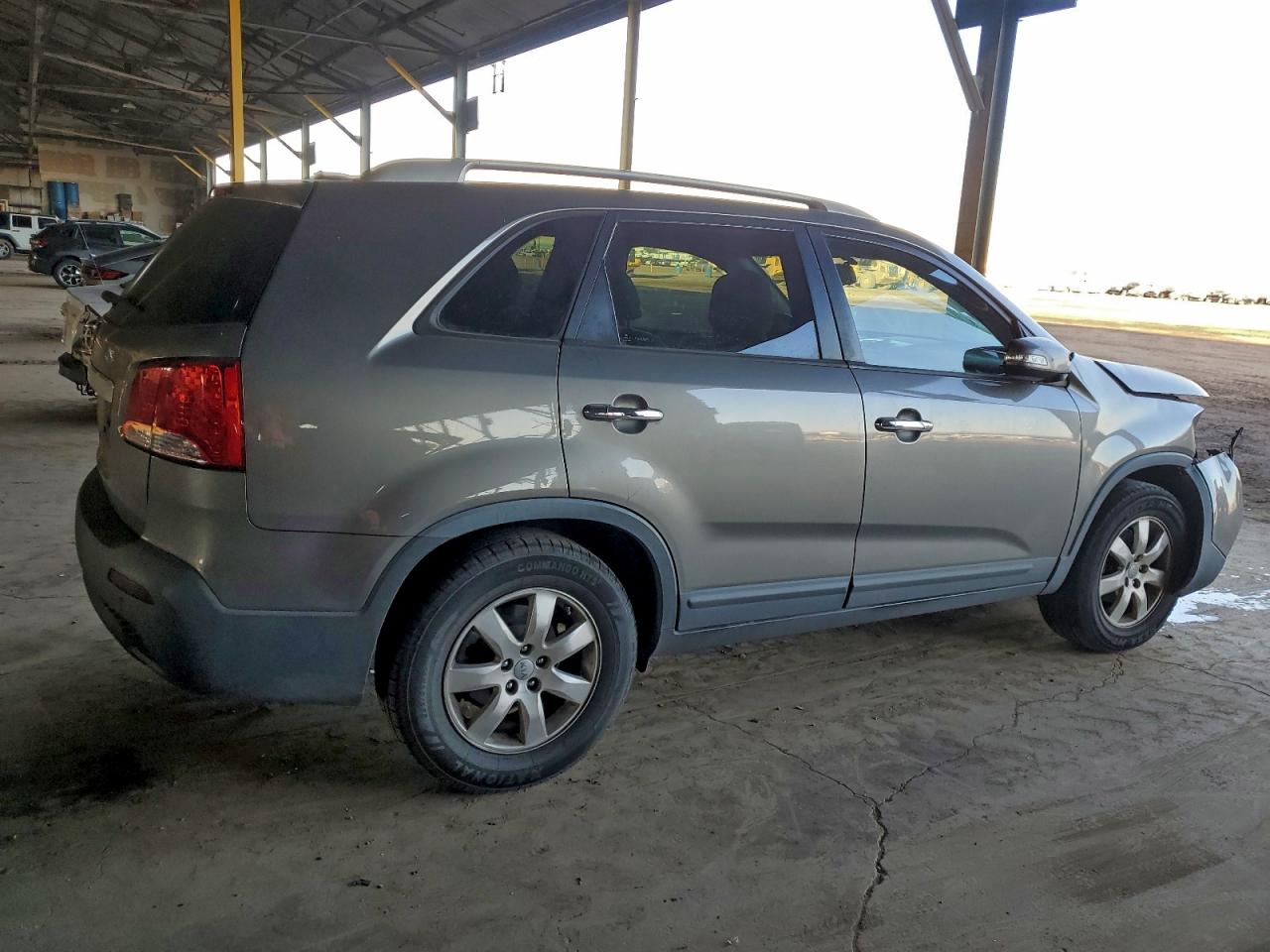 2012 KIA SORENTO BASE photo 3