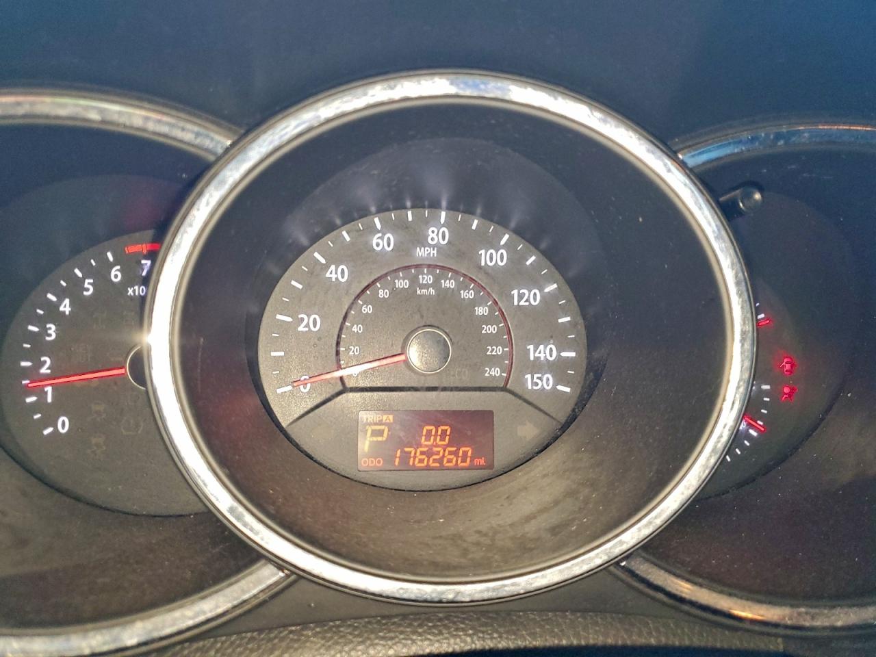 2012 KIA SORENTO BASE photo 9