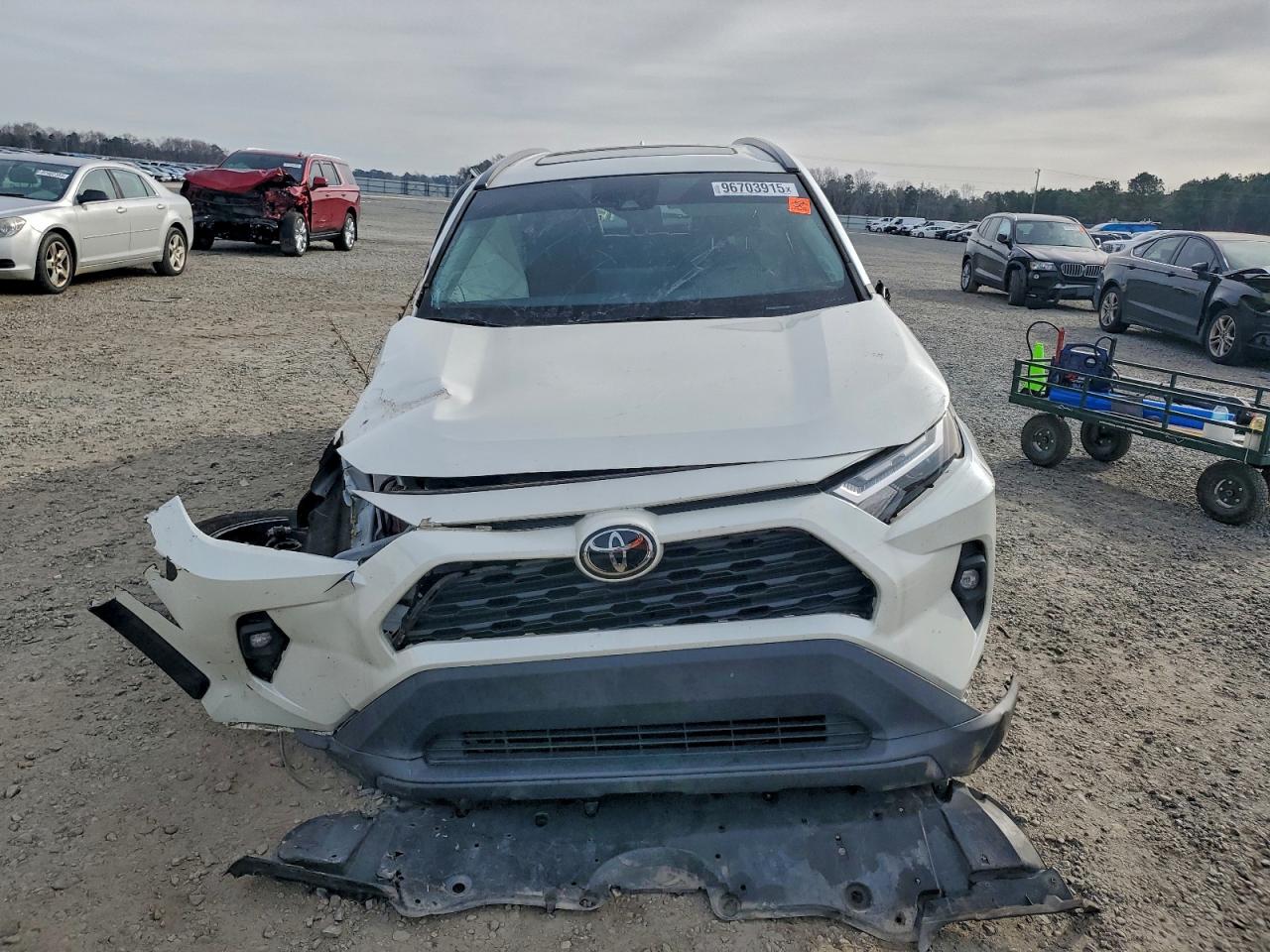 2022 TOYOTA RAV4 XLE PREMIUM photo 5