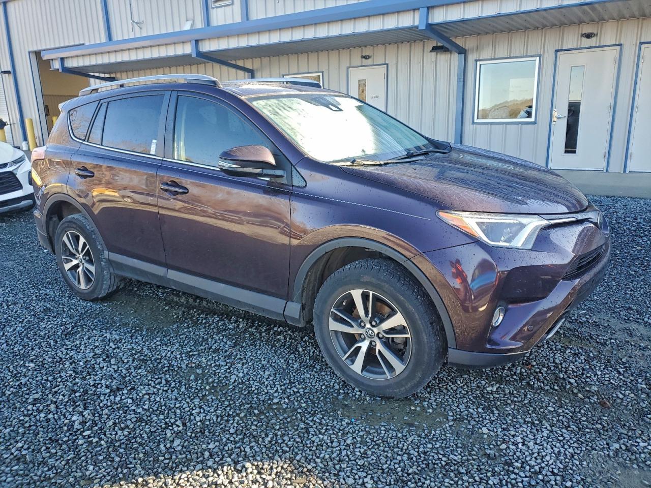 2018 TOYOTA RAV4 ADVENTURE photo 4