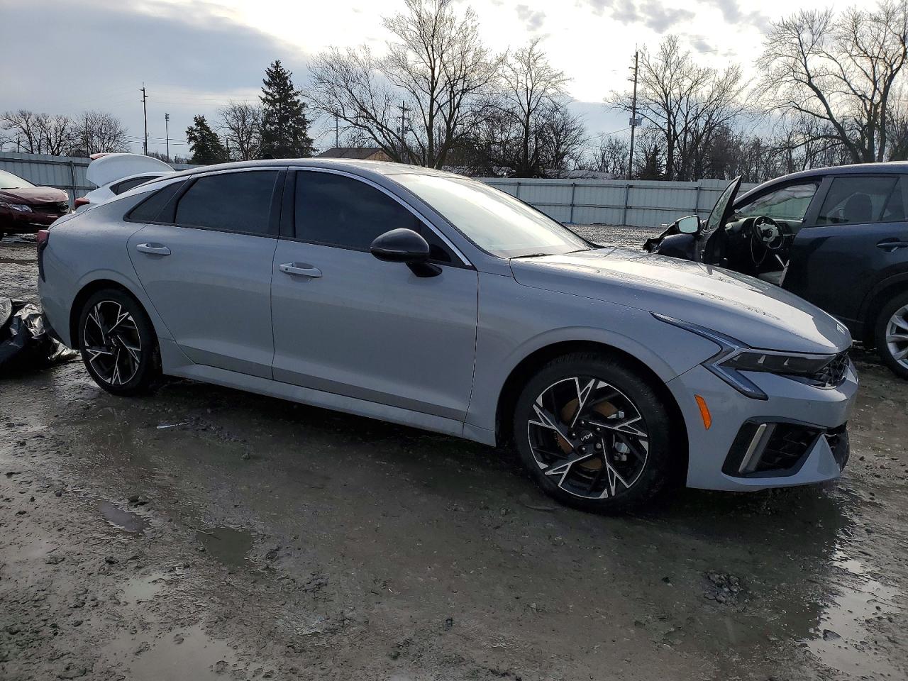 2025 KIA K5 GT LINE photo 4
