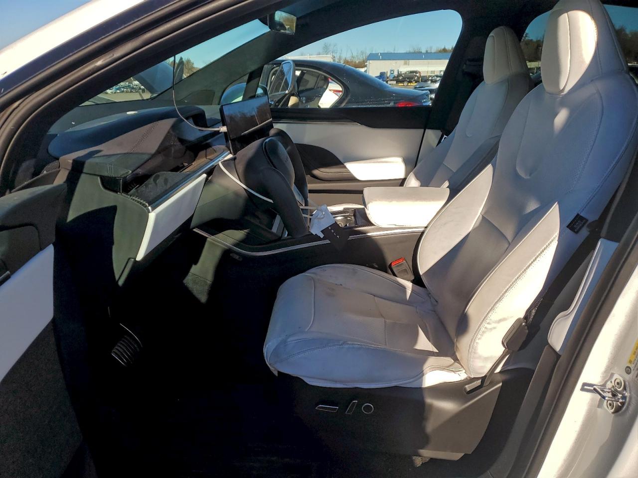 2024 TESLA MODEL X photo 7