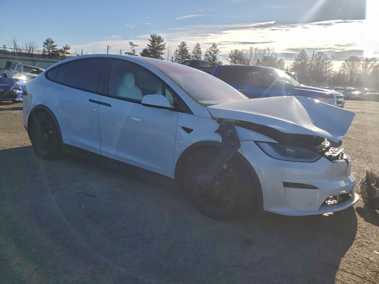 2024 TESLA MODEL X photo 4