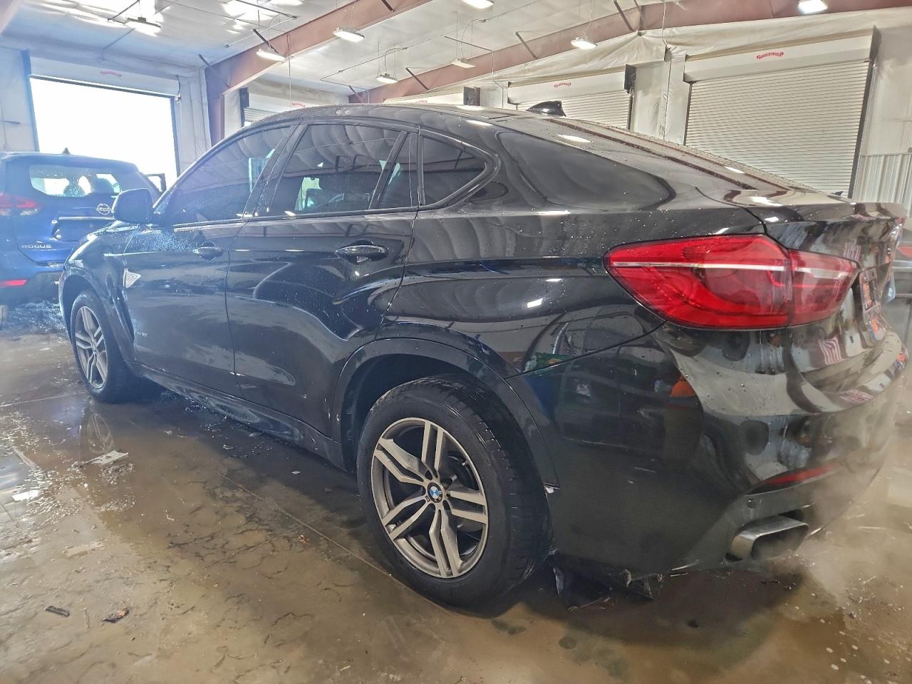 2017 BMW X6 XDRIVE50I photo 2
