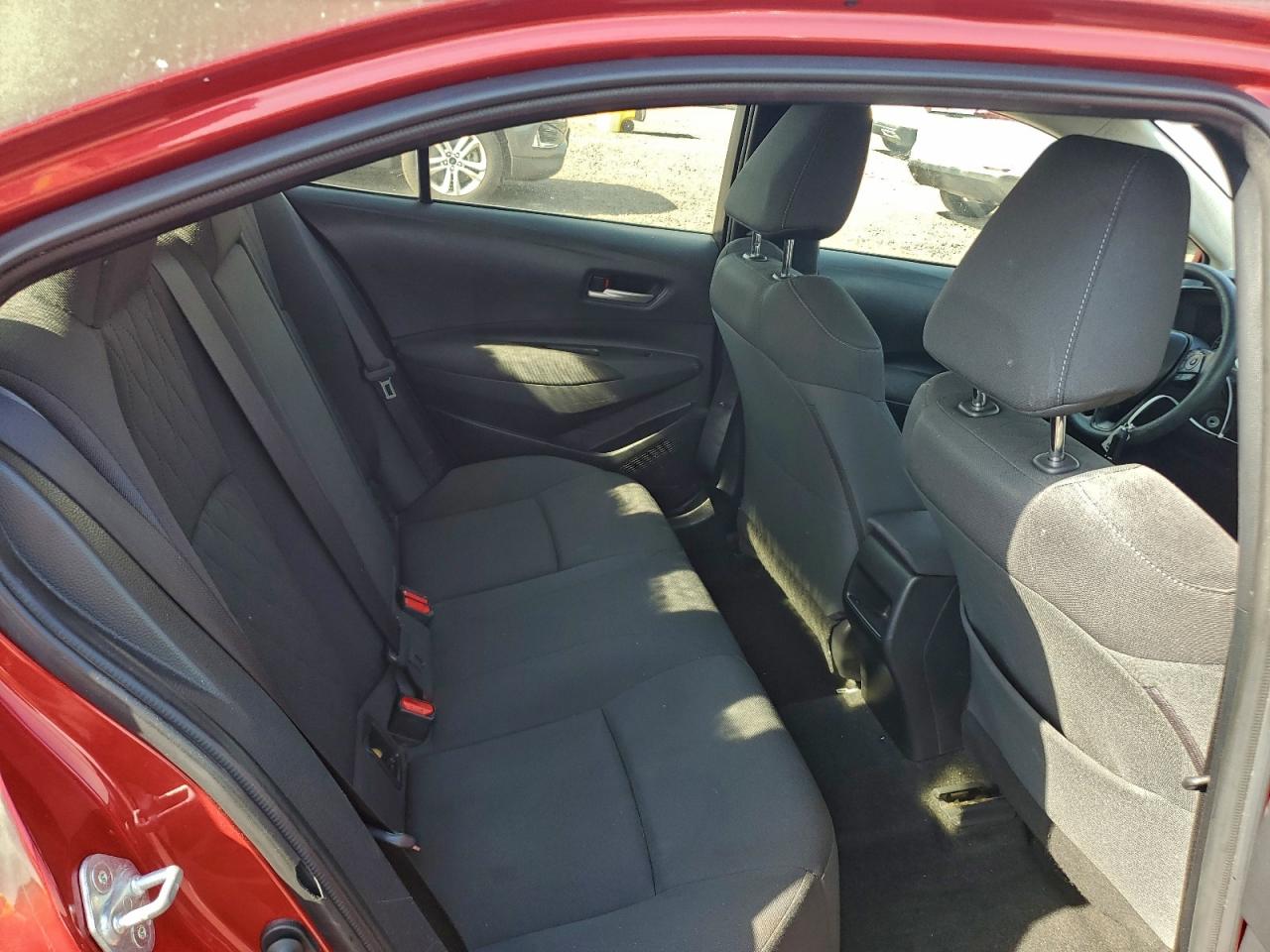2020 TOYOTA COROLLA LE photo 10