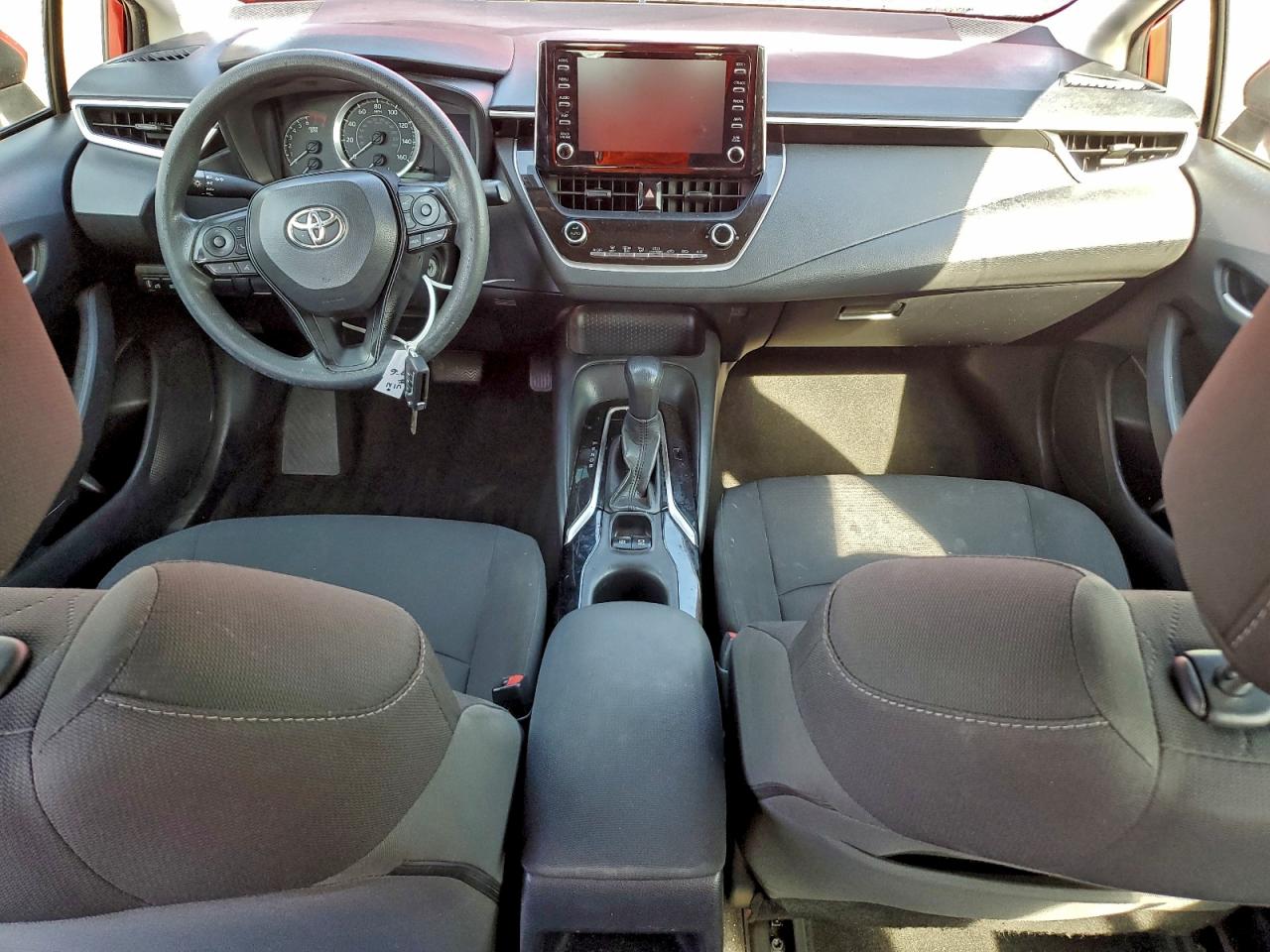 2020 TOYOTA COROLLA LE photo 8
