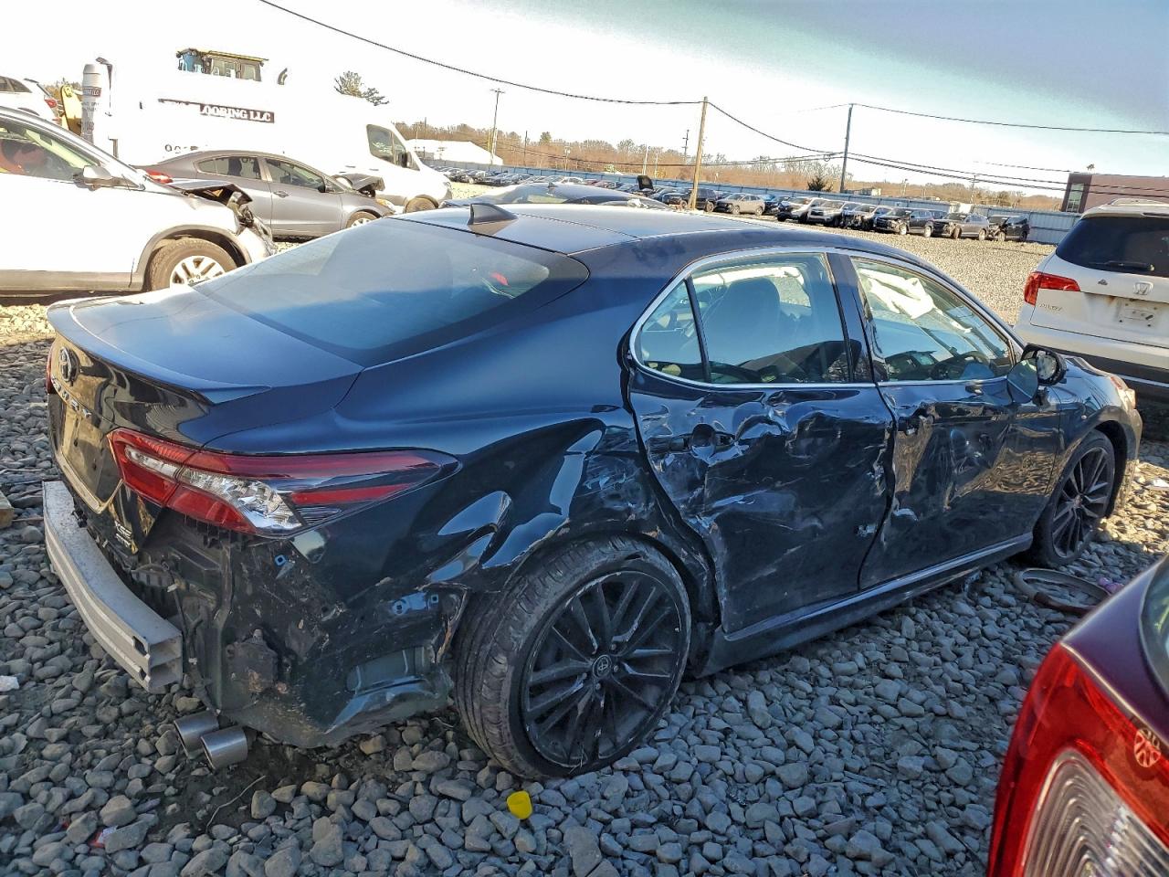2021 TOYOTA CAMRY XSE photo 3