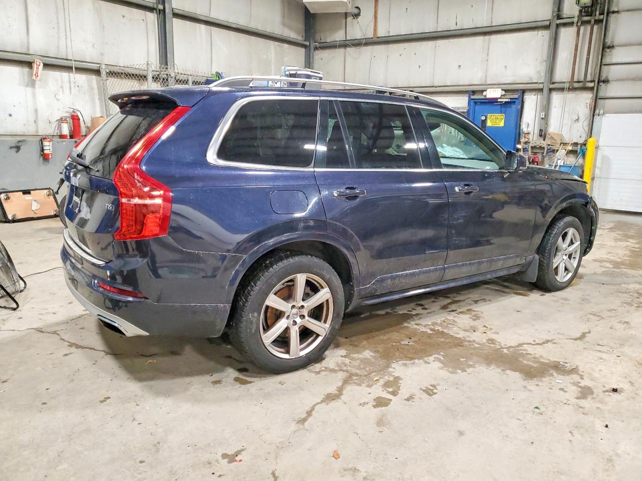 2017 VOLVO XC90 T6 photo 3