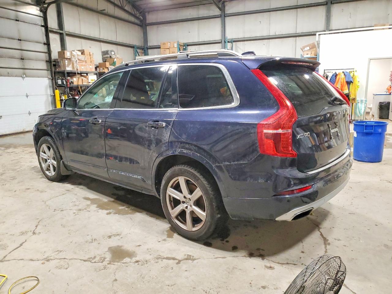 2017 VOLVO XC90 T6 photo 2
