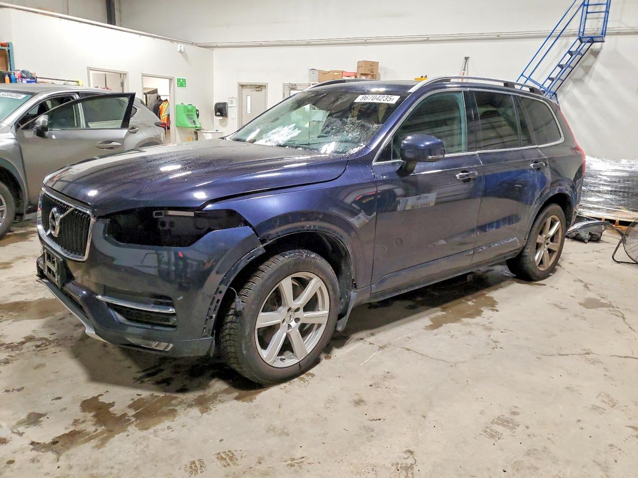 2017 VOLVO XC90