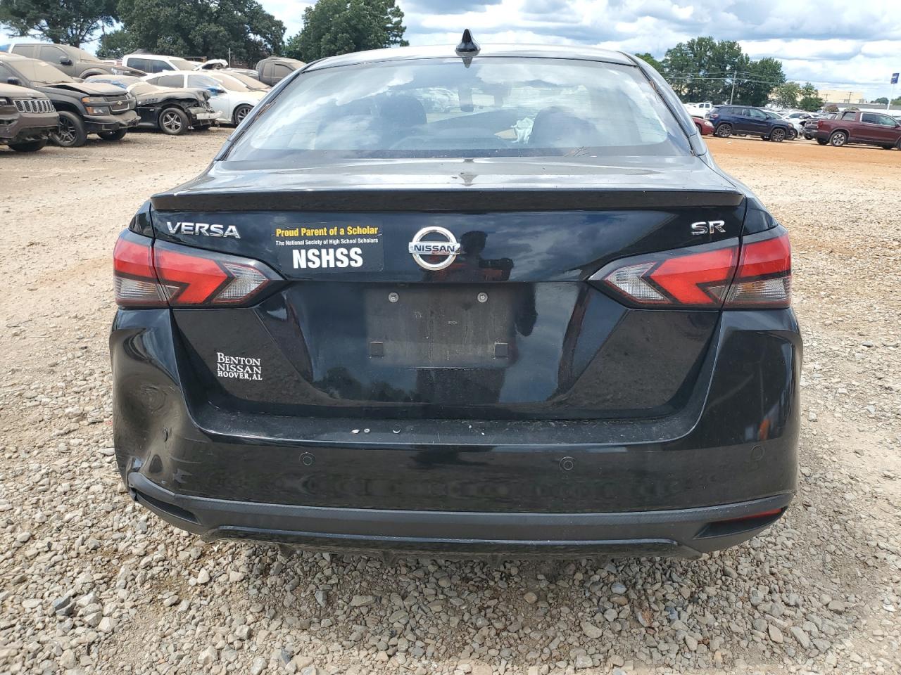 2021 NISSAN VERSA SR photo 16