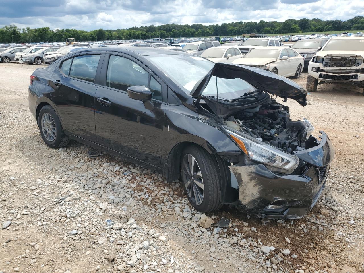 2021 NISSAN VERSA SR photo 10