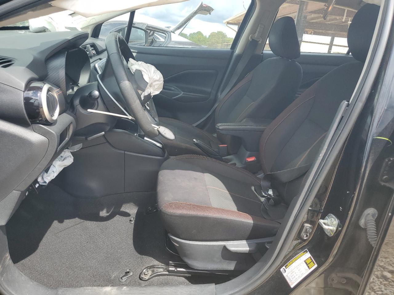 2021 NISSAN VERSA SR photo 19