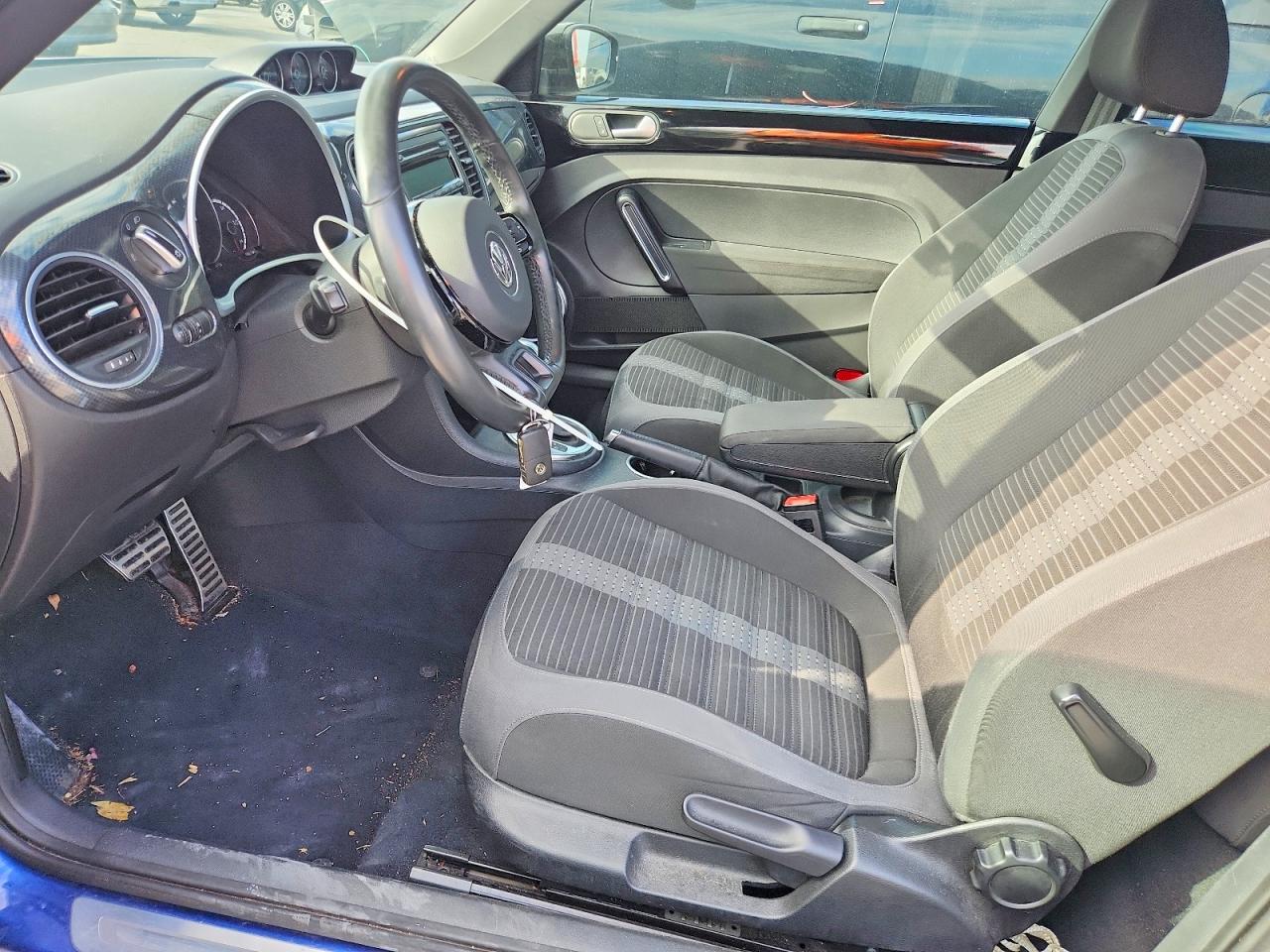 2014 VOLKSWAGEN BEETLE TURBO photo 7