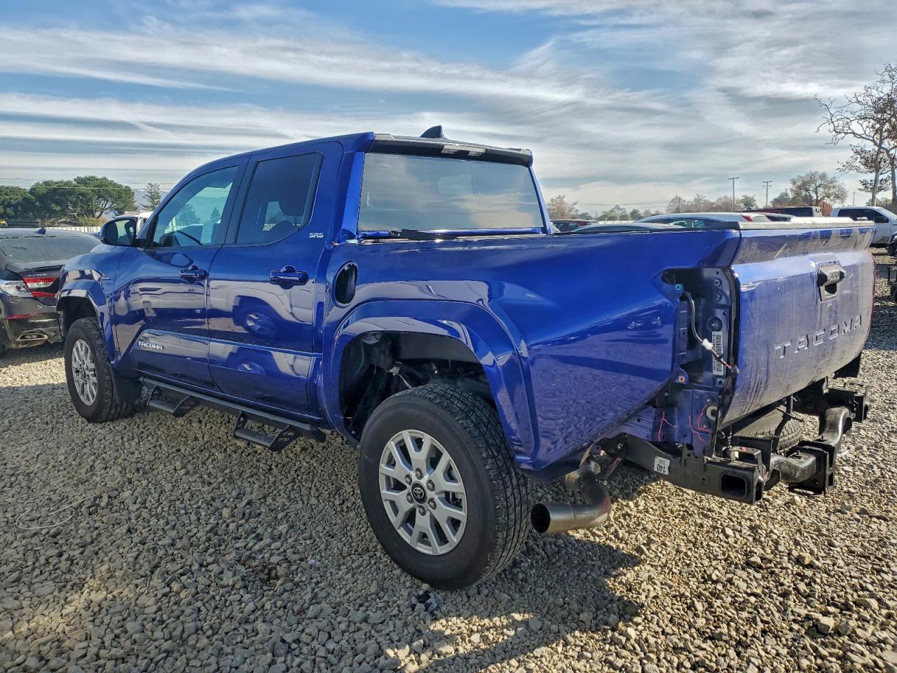 2024 TOYOTA TACOMA DOUBLE CAB photo 2