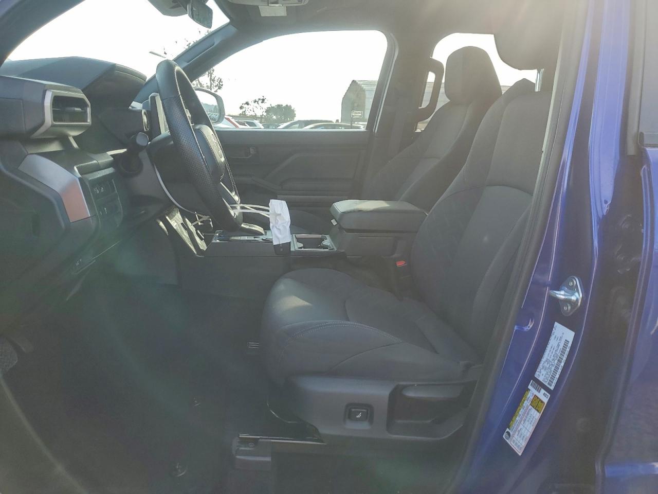 2024 TOYOTA TACOMA DOUBLE CAB photo 7