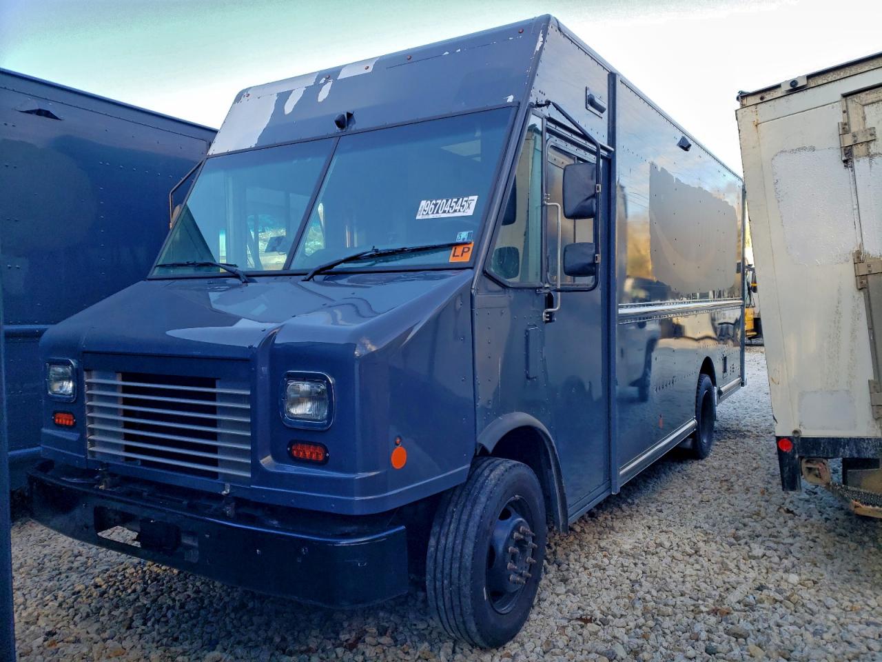 2020 FORD F59