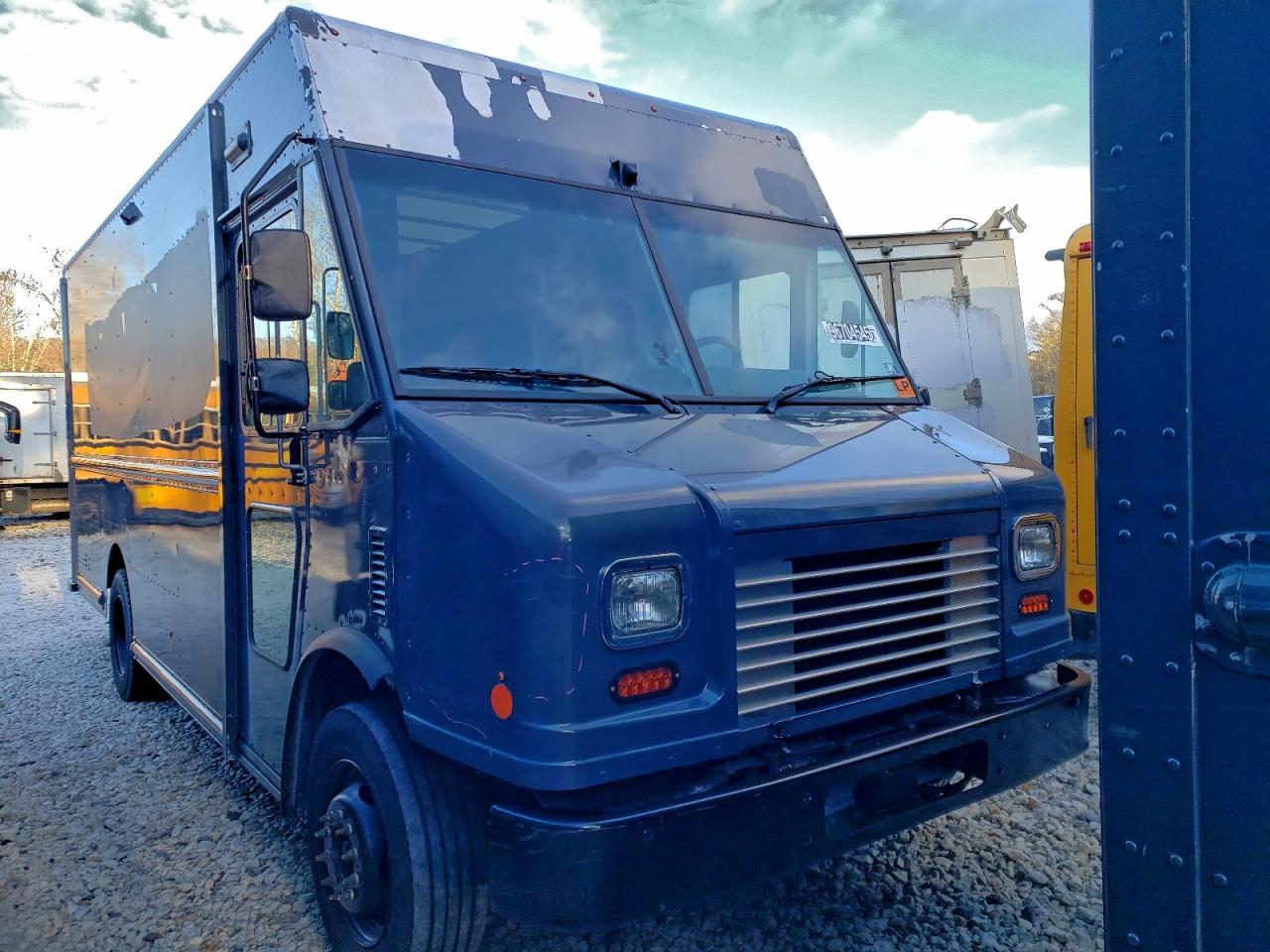 2020 FORD F59 DELIVERY TRUCK photo 4