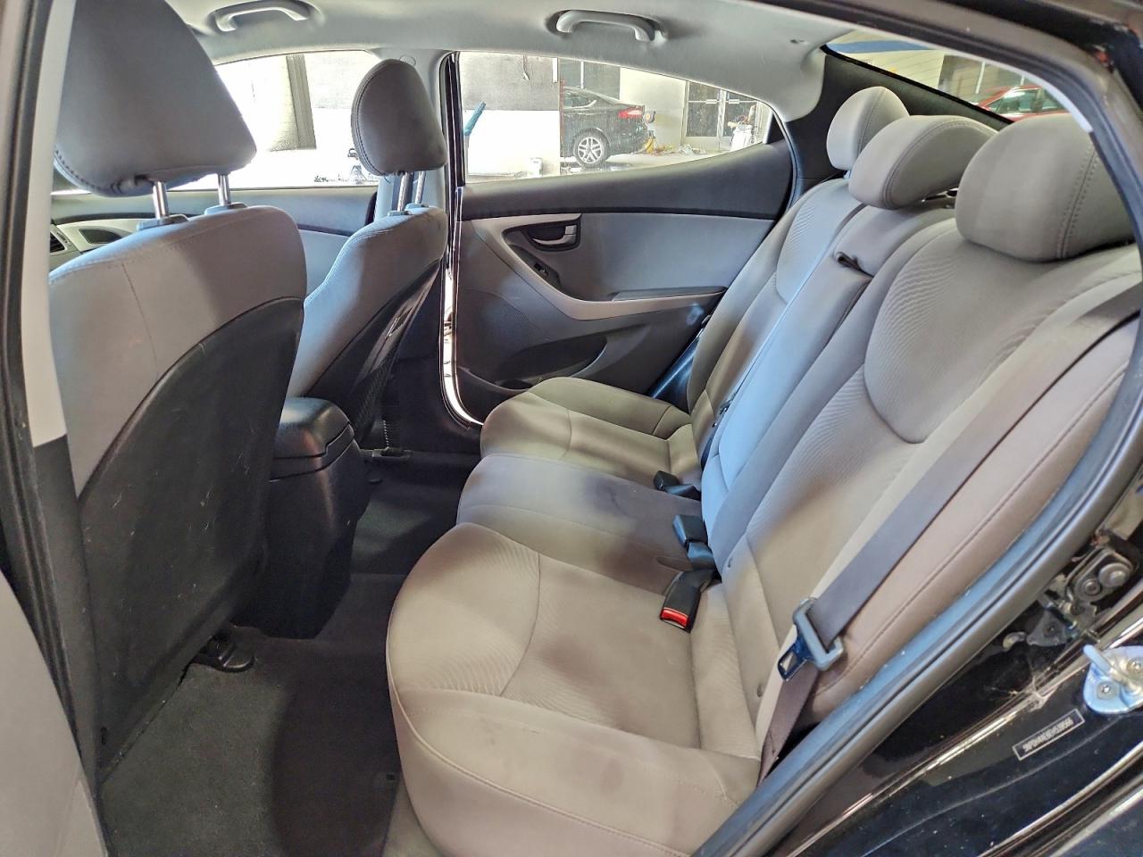 2014 HYUNDAI ELANTRA SE photo 10