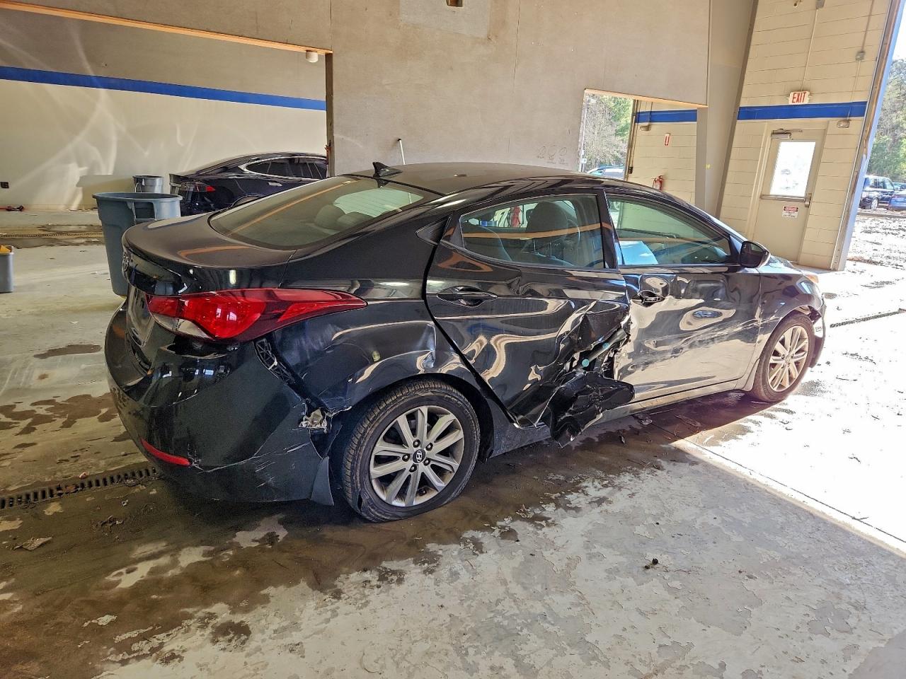 2014 HYUNDAI ELANTRA SE photo 3