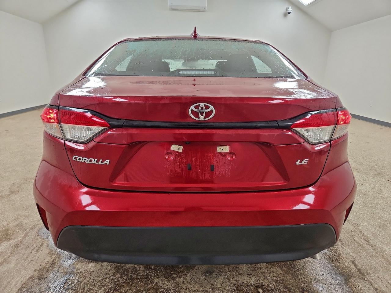 2025 TOYOTA COROLLA LE photo 6
