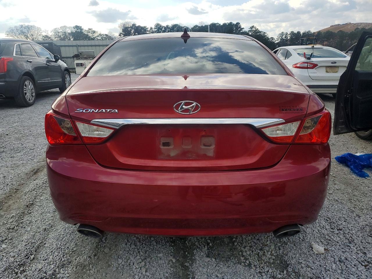 2011 HYUNDAI SONATA SE photo 6