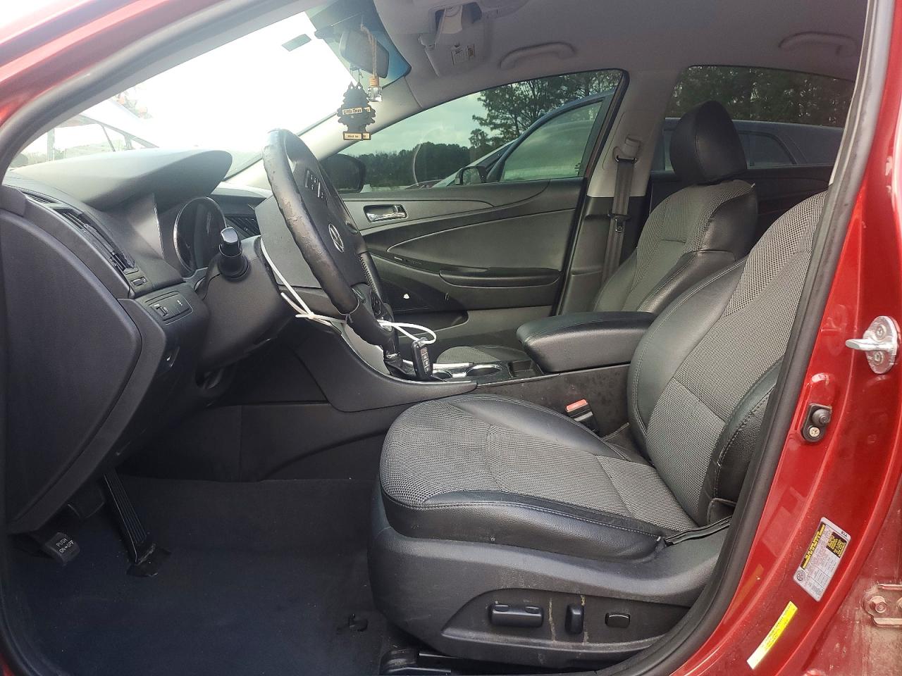 2011 HYUNDAI SONATA SE photo 7