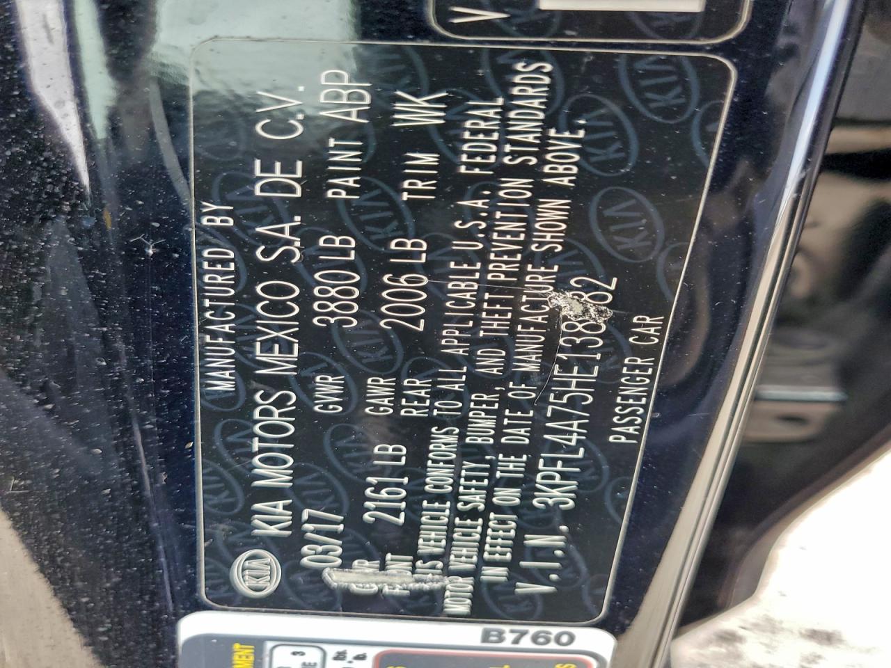 2017 KIA FORTE LX photo 23