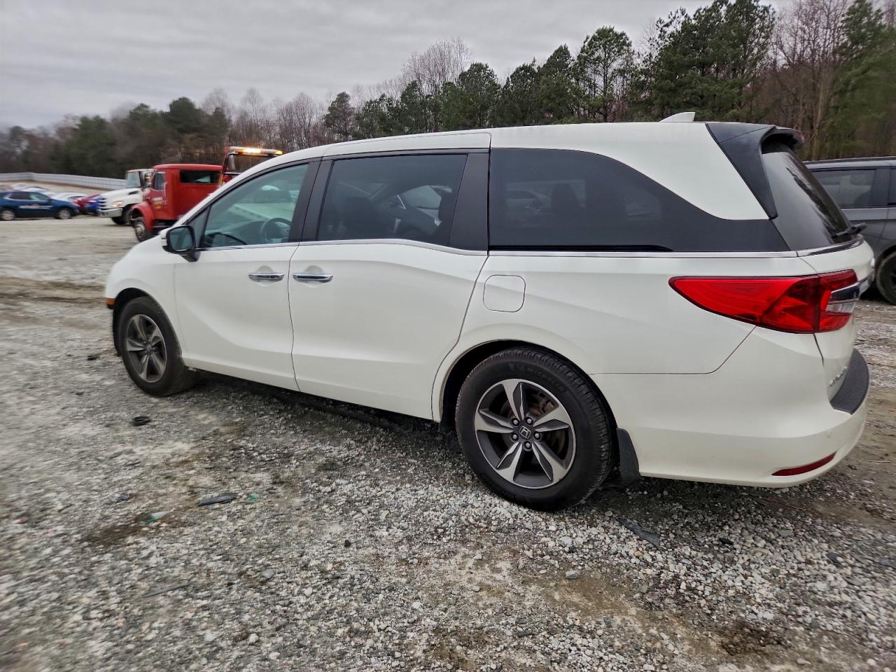 2019 HONDA ODYSSEY TOURING photo 2