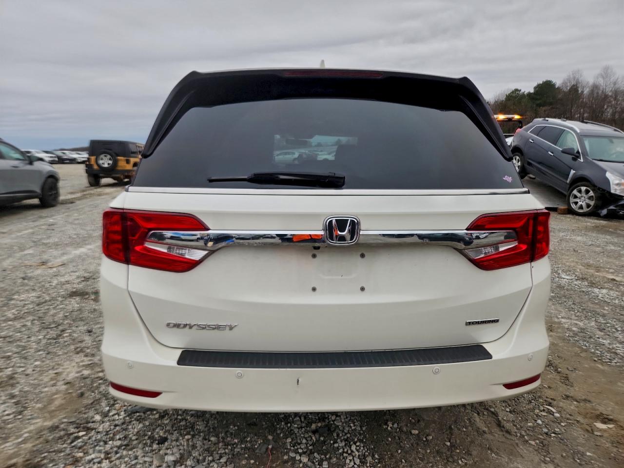 2019 HONDA ODYSSEY TOURING photo 6